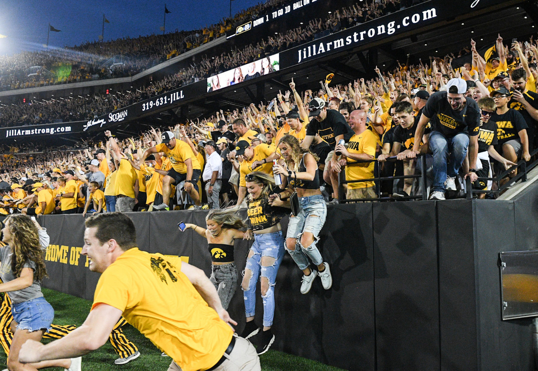 100921-qc-spt-iowa-fball-023